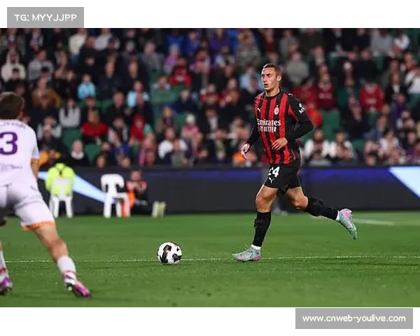 意丁联赛佛罗伦萨1-0绝杀克雷莫纳，泰拉恰诺首发