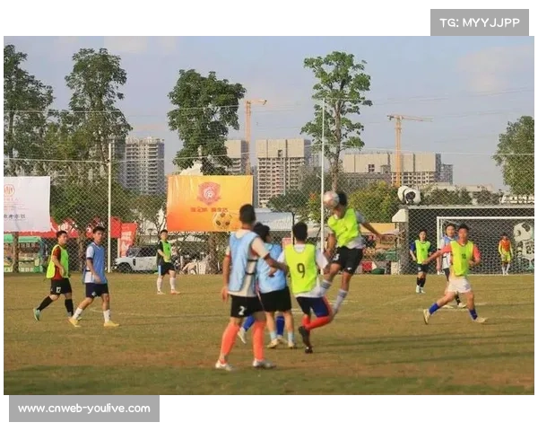 德甲俱乐部开展社区项目，足球文化融入青少年教育